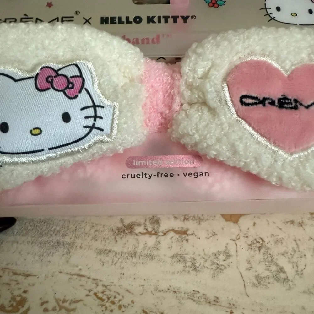 NIB Crème shop x Hello Kitty spa headband
